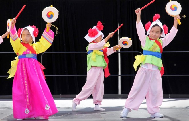 06.iwn.koreanfestival.0523.cm