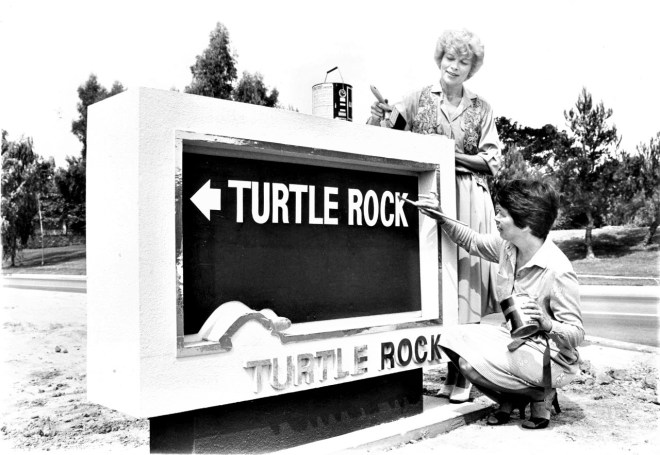 Turtle-Rock-Sign
